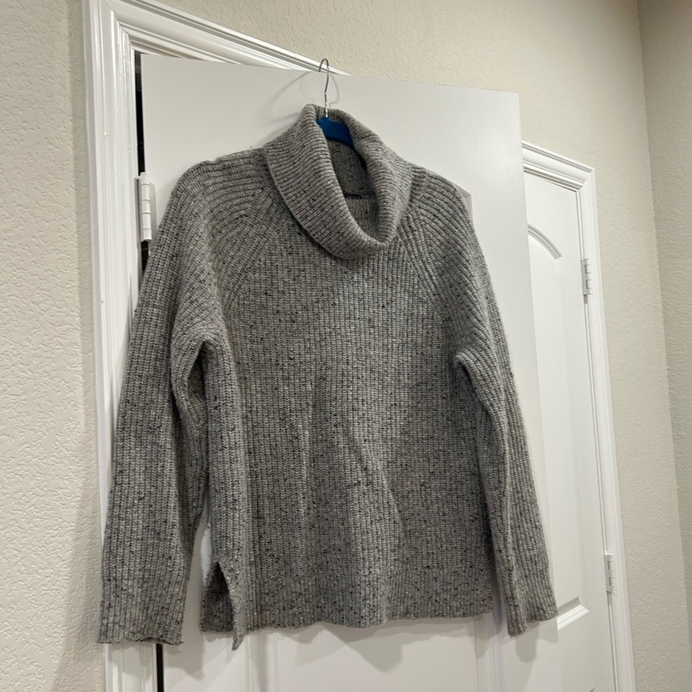 J Crew Mercantile Gray Mock Turtleneck Sweater